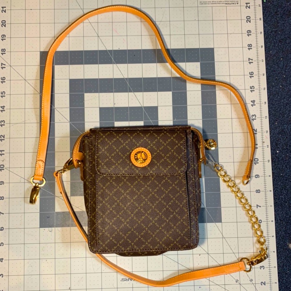 Cute shoulder/crossbody bag